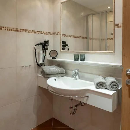 & Der Stieglerhof 3*